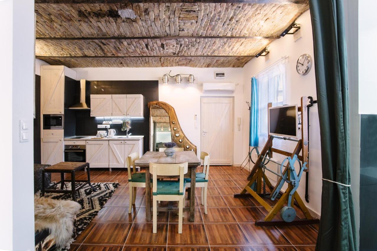 The Nest In Downtown Будапеща Екстериор снимка